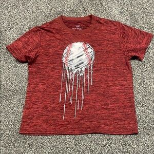 Tek Gear Red Heathered Short Sleeve Tee with Graphic